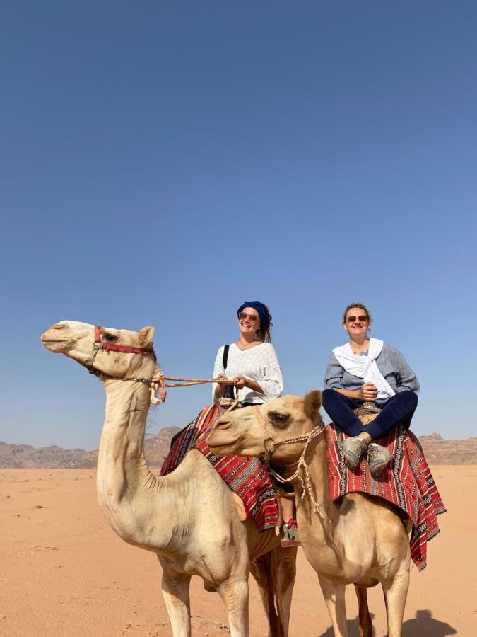 Rum Four Mountain Luxury Camp Wadi Rum Eksteriør billede