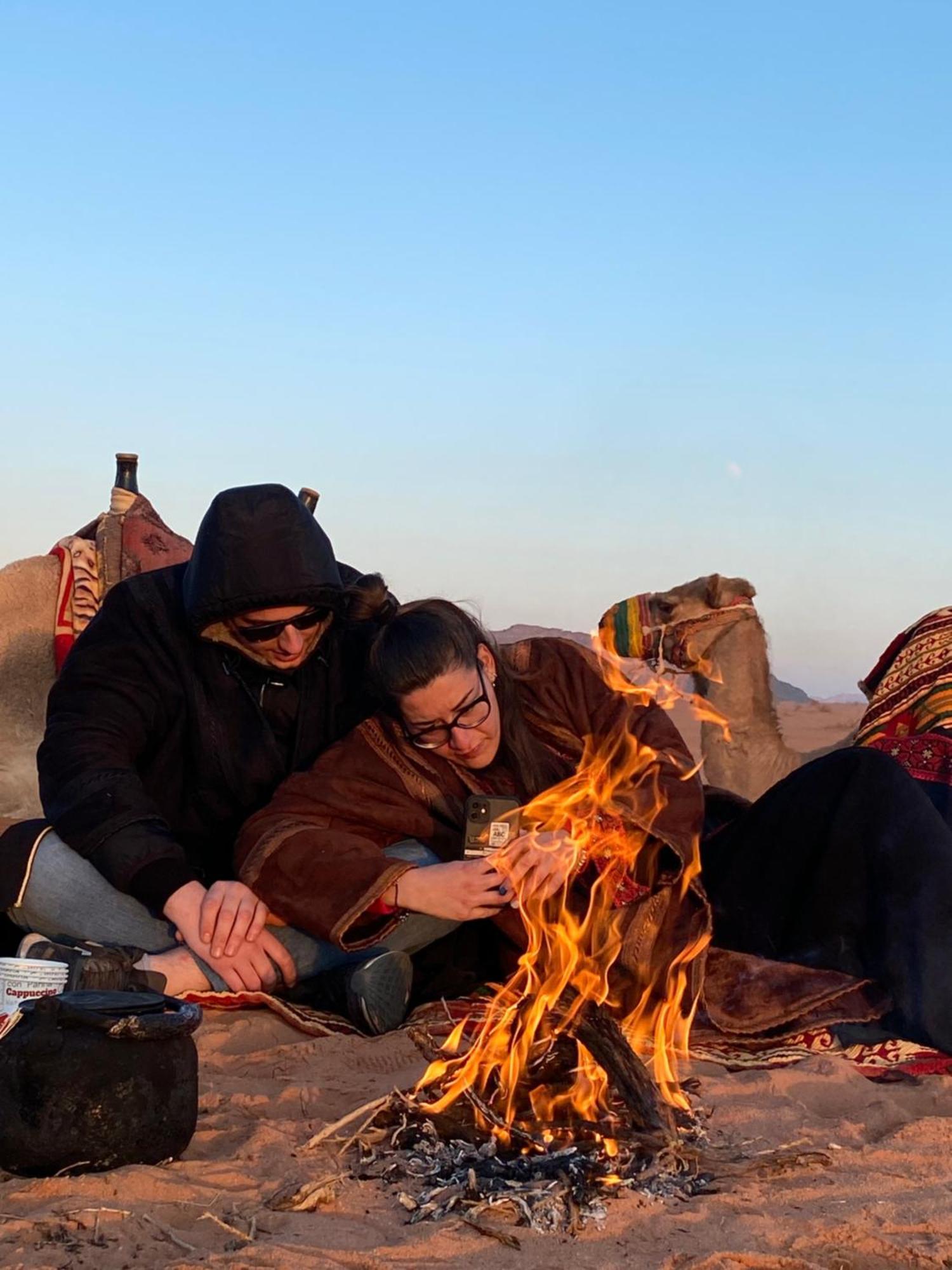 Rum Four Mountain Luxury Camp Wadi Rum Eksteriør billede