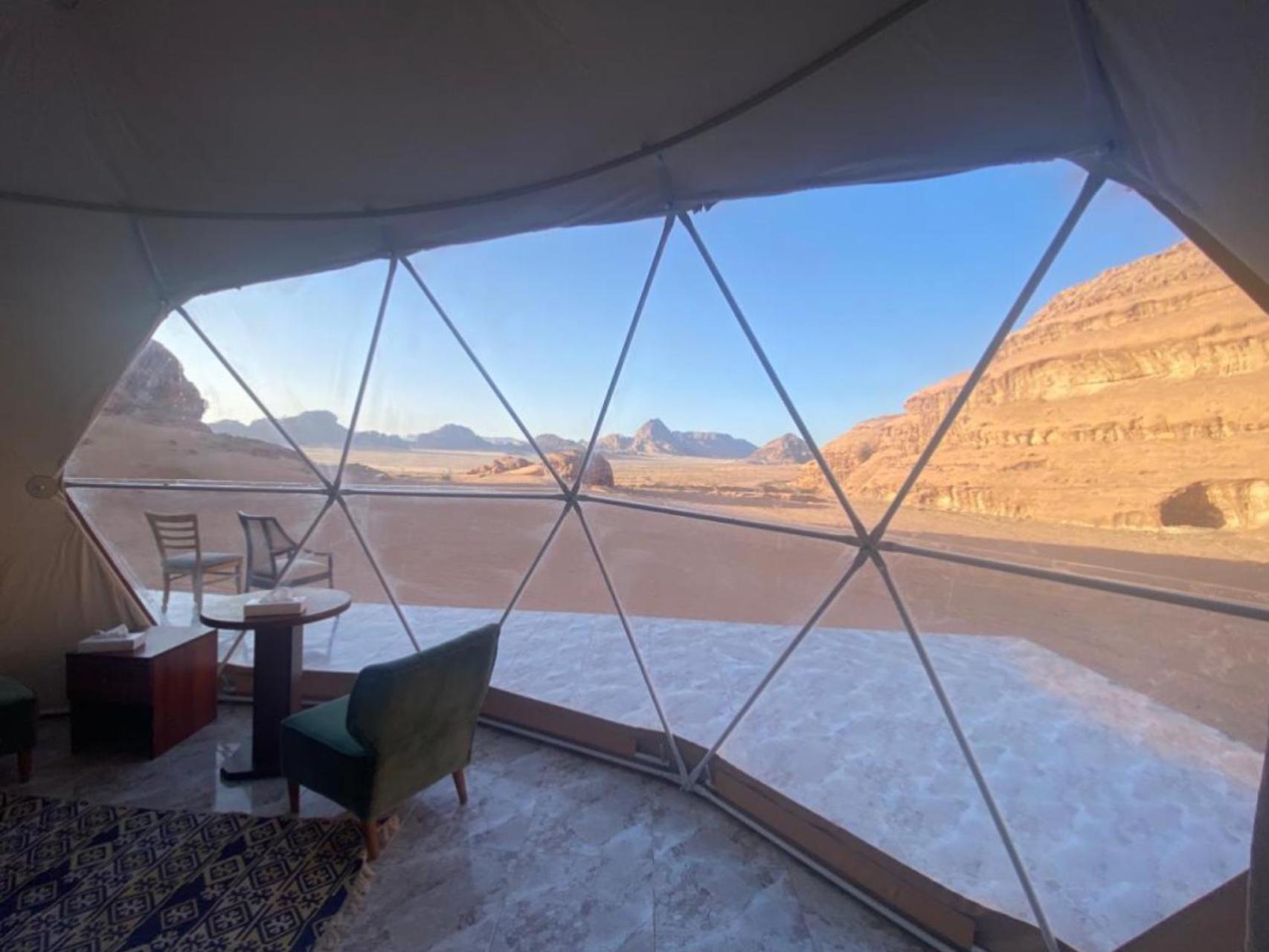 Rum Four Mountain Luxury Camp Wadi Rum Eksteriør billede